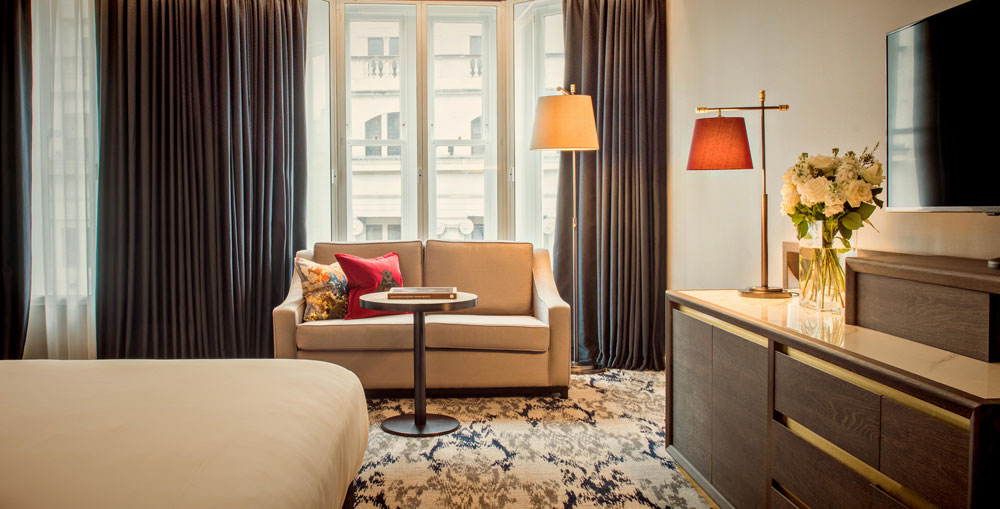 The Trafalgar St. James, Curio Collection By Hilton