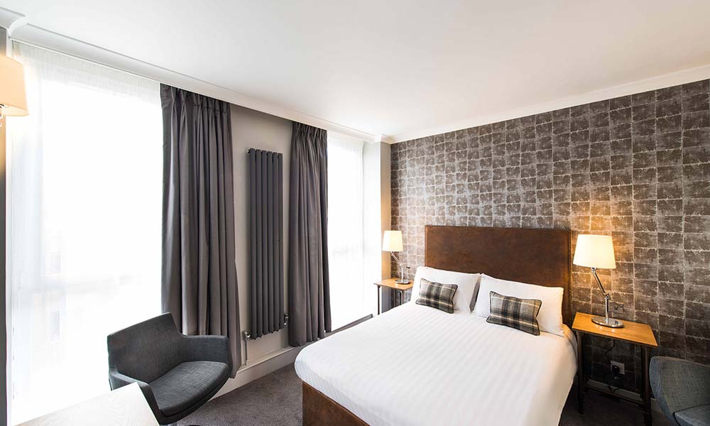 GoGlasgow Urban Hotel Bedroom 1