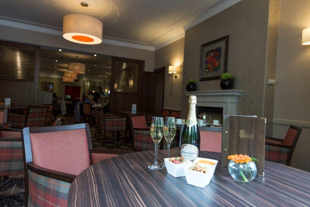 Lounge Bar