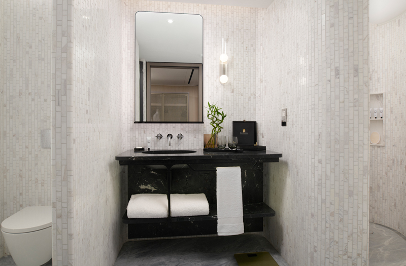 Pan Pacific Bathroom