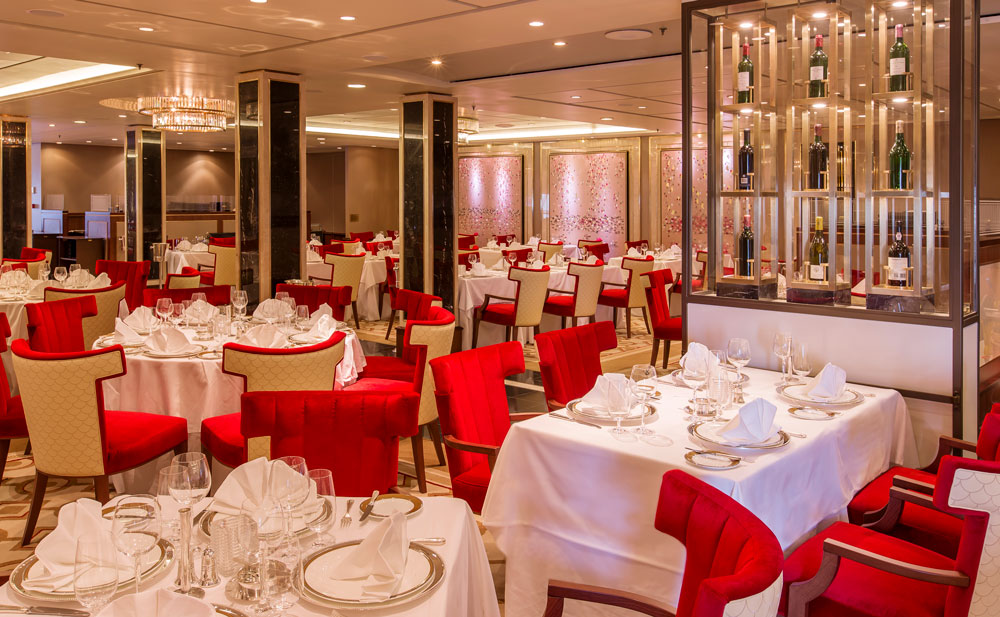 QM2 Queens Grill Restaurant 2