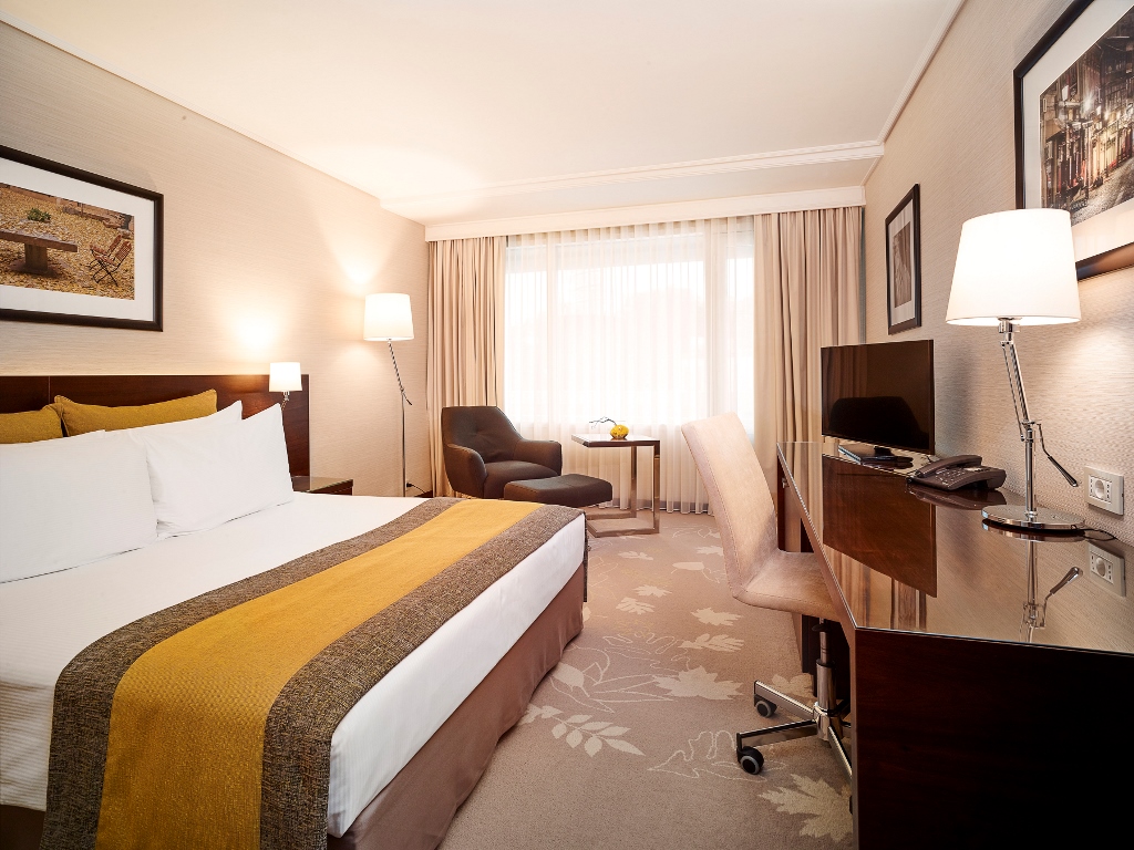 Standard Room Compressed