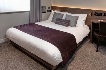 Delmere Hotel Bedrooms 44 83683 Compressed