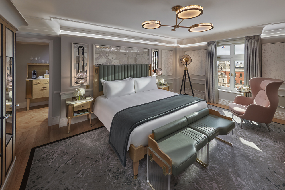London 2017 Room Deluxe King 1