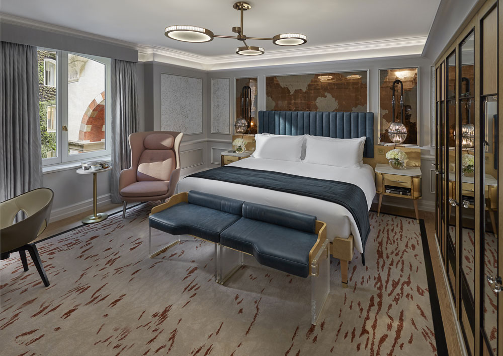 London 2017 Suite Superior Bedroom