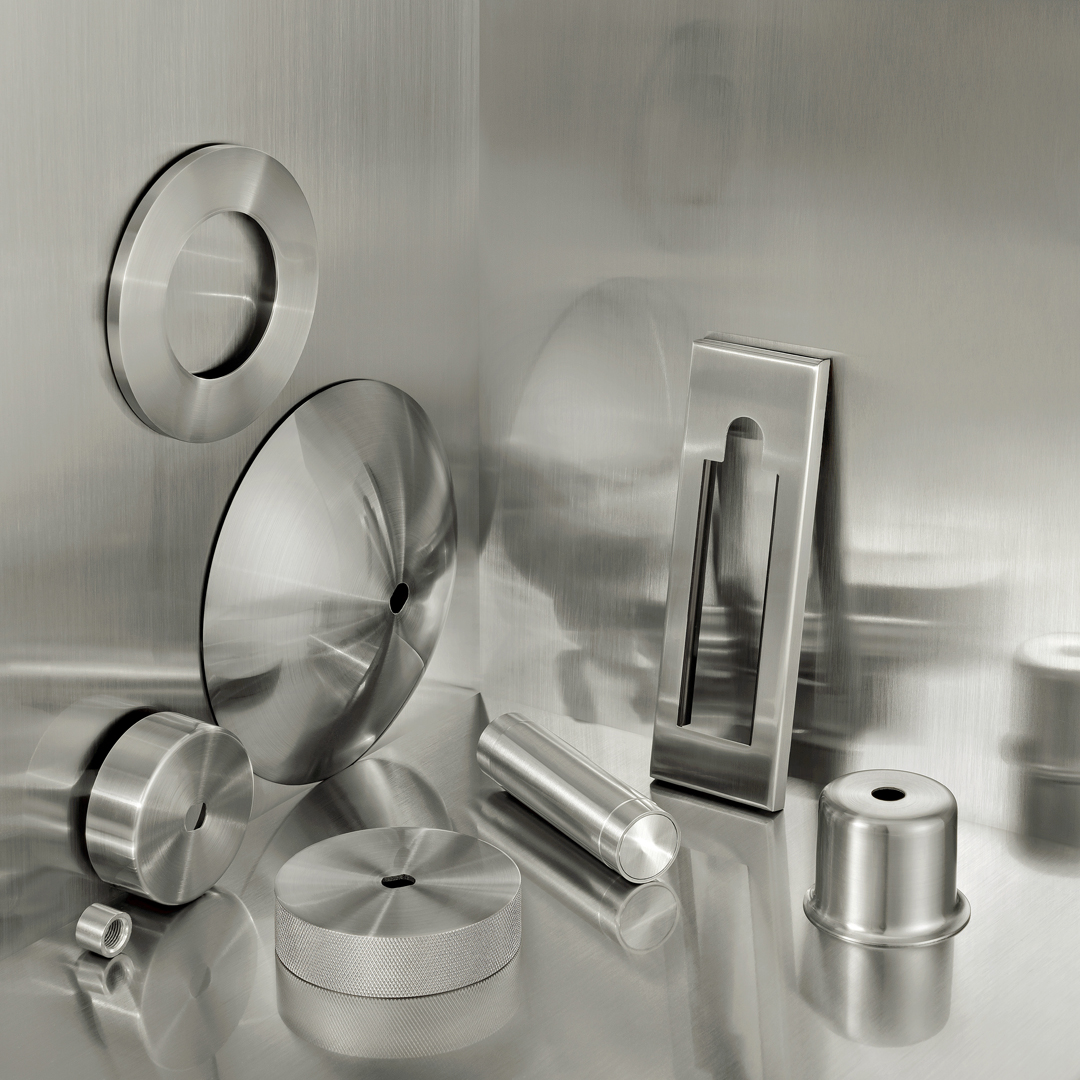 BRUSHED NICKEL (BN)