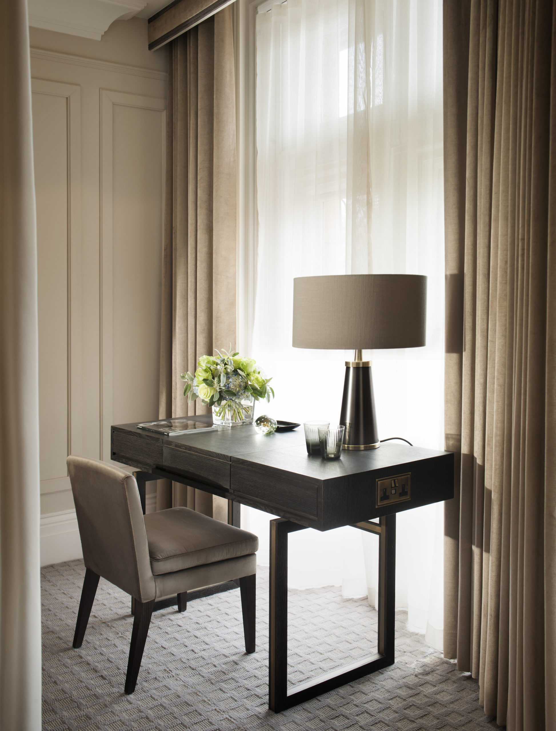 Corner Suite Desk Scaled 1