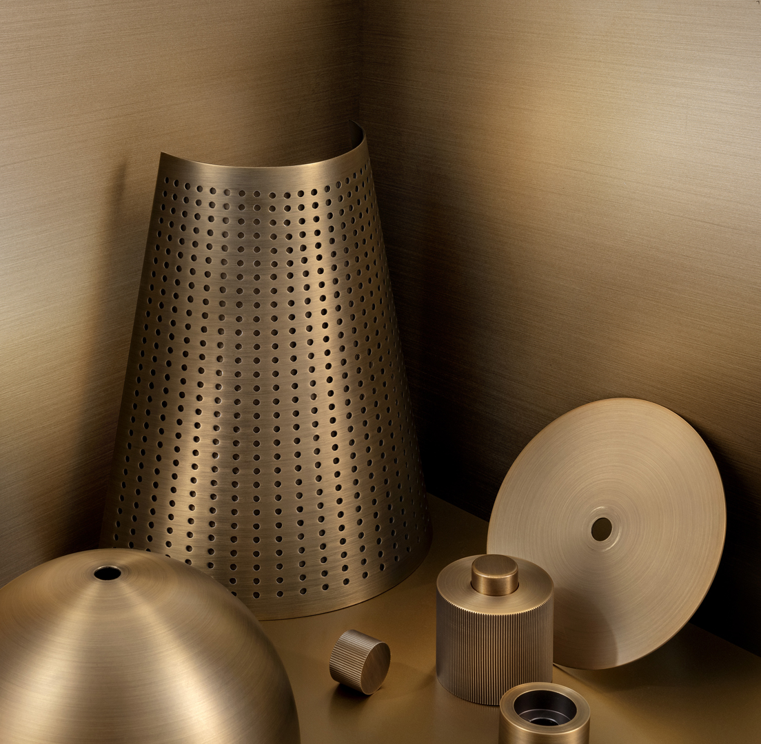 GOLDEN BRONZE (GB)