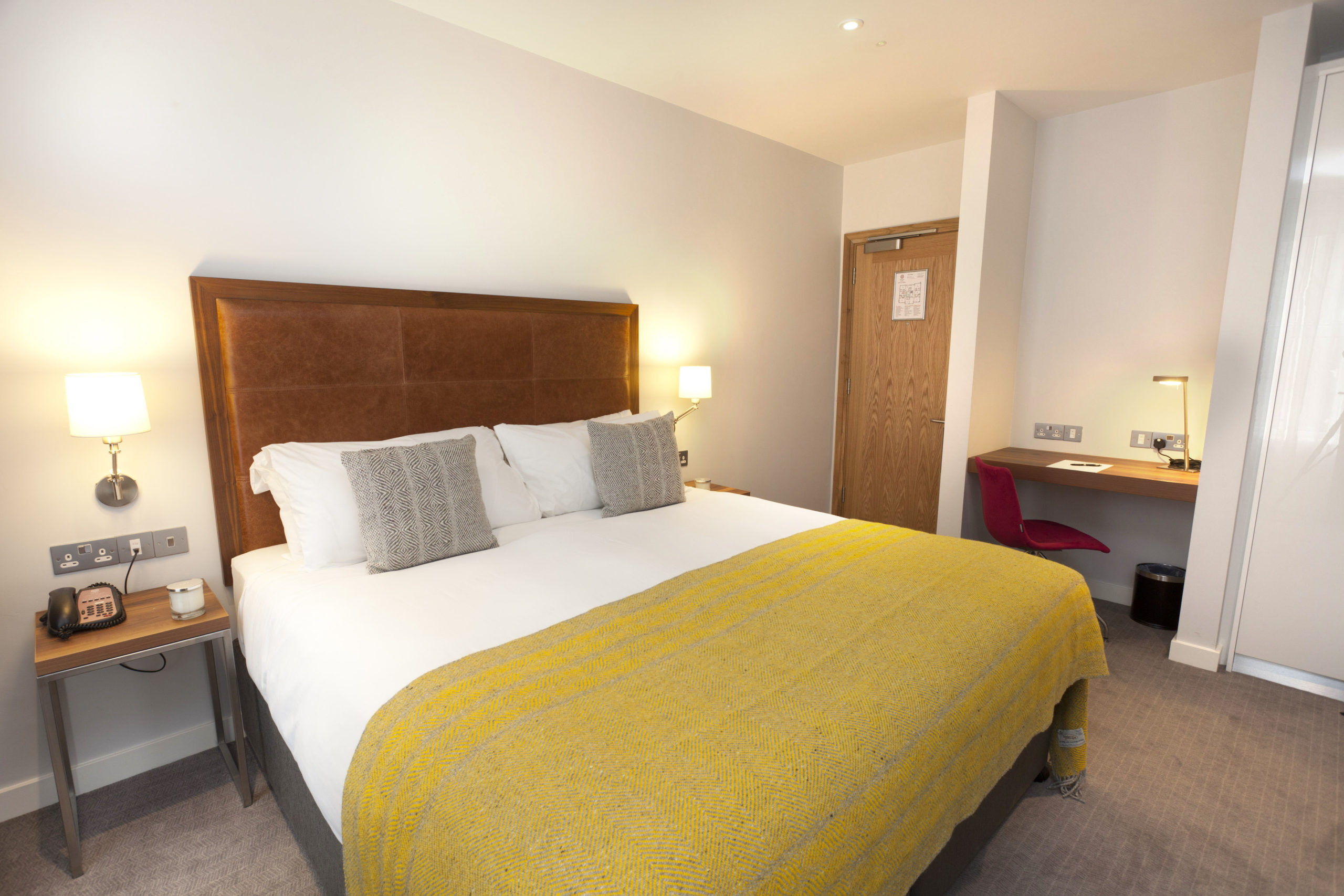 PREMIER SUITES PLUS Dublin Ballsbridge Executive Double Room Scaled 1