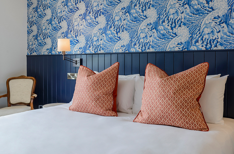 The Smugglers Inn, Waterville