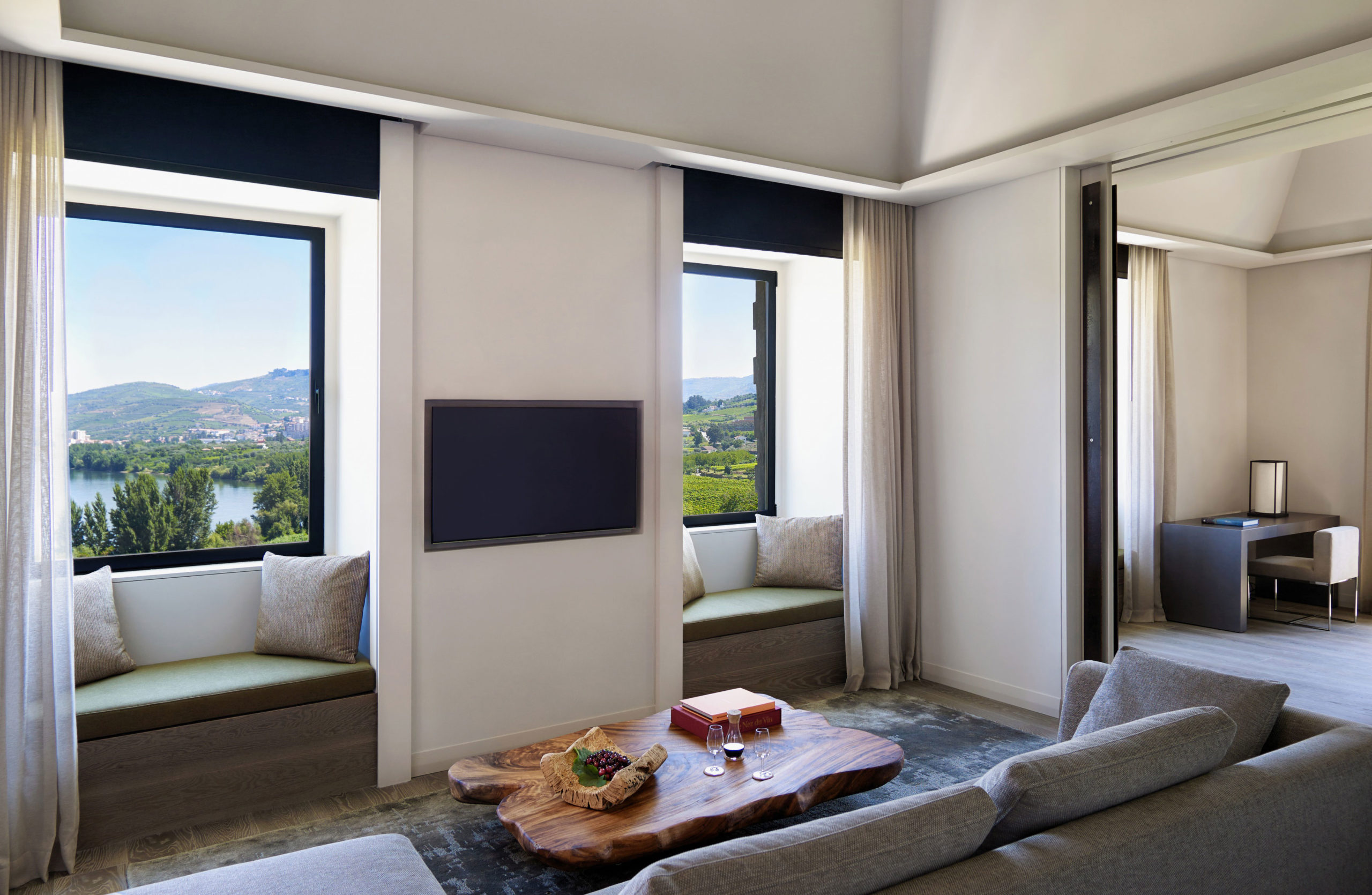 Quinta Douro Master Suite L Scaled 1