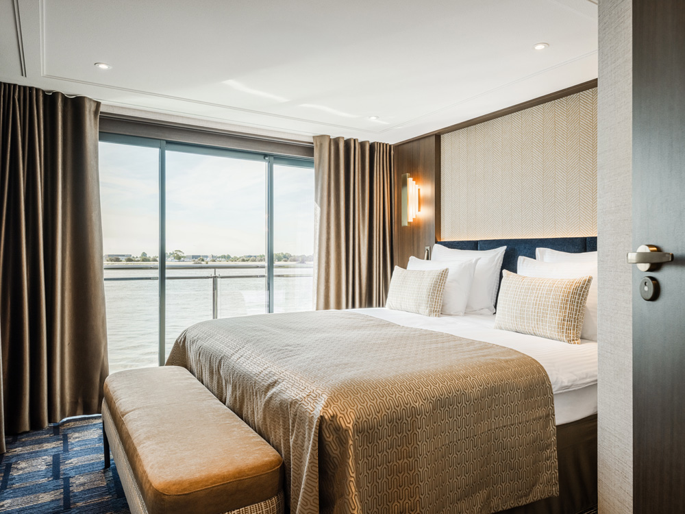 Chelsom lighting onboard MS Riviera Resplendence